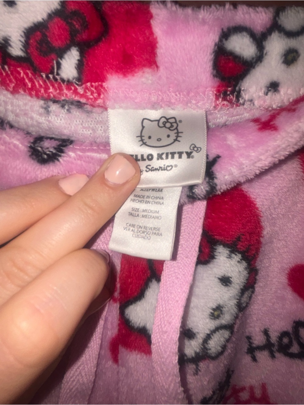 Hello Kitty Pink Hearts women’s Pajama Pants - Picture 2 of 3